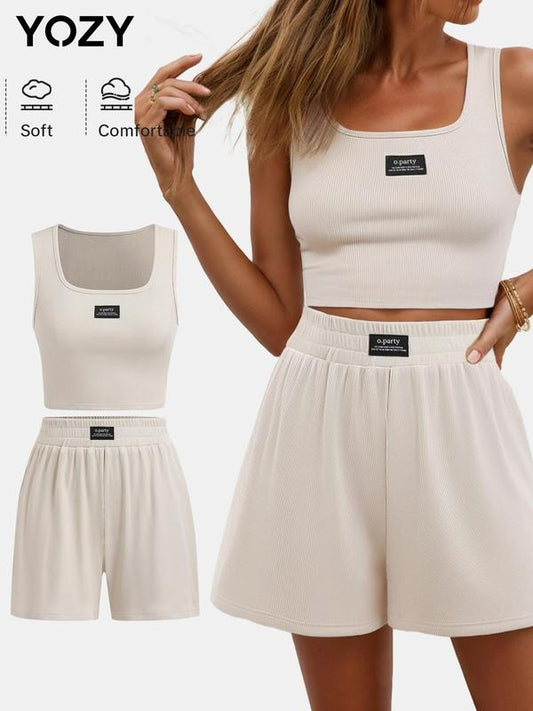 Yozy Plain Letter Patch Crop Tank & Elastic Waist Shorts Set