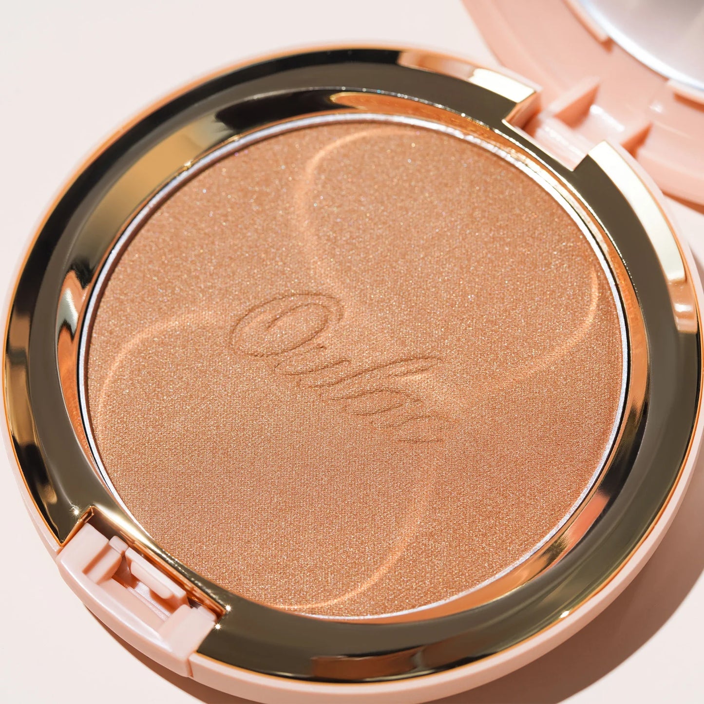 SUNKISSED BRONZING POWDER